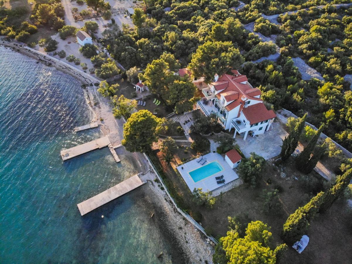 Apartments Mara Pirovac Εξωτερικό φωτογραφία