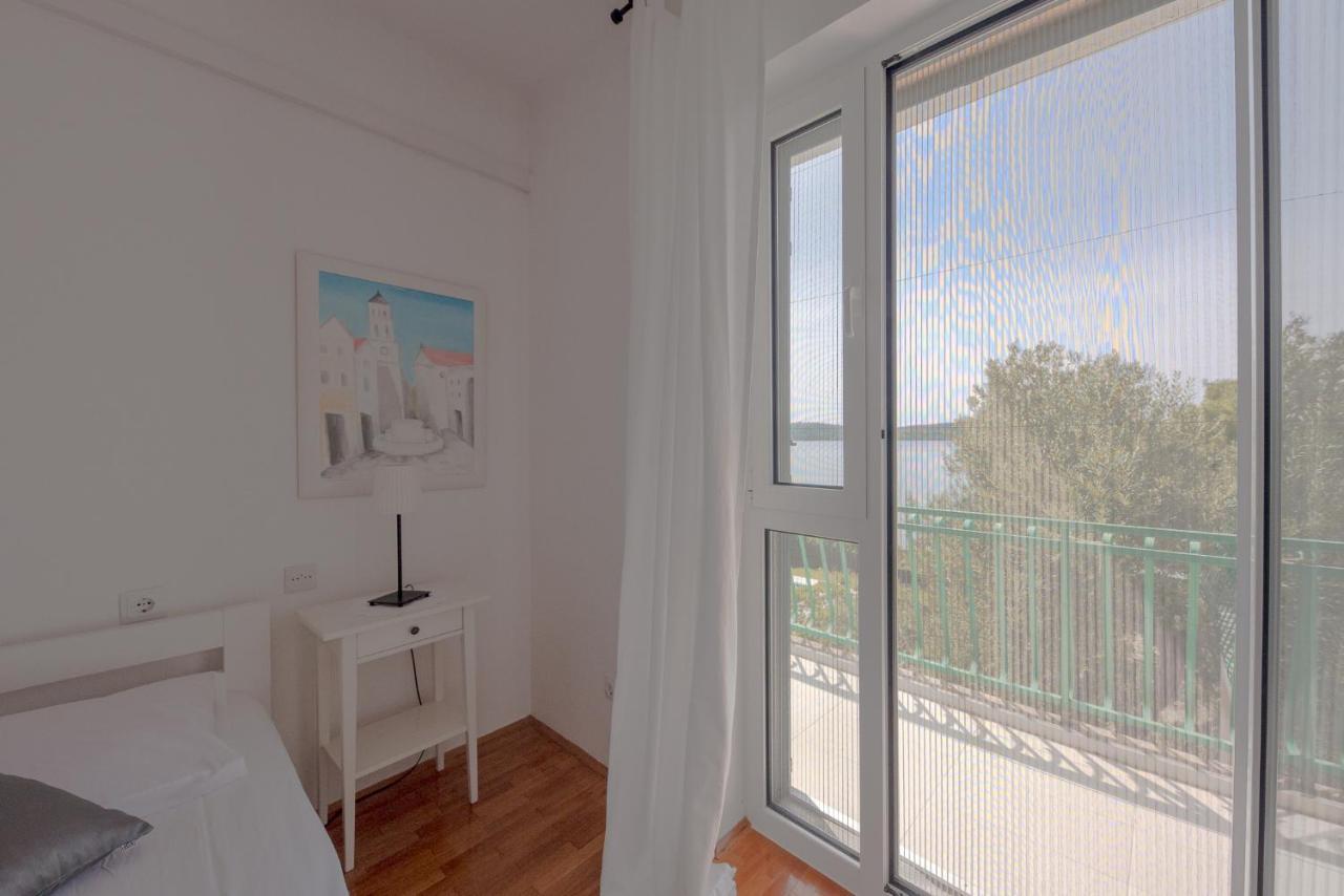 Apartments Mara Pirovac Εξωτερικό φωτογραφία