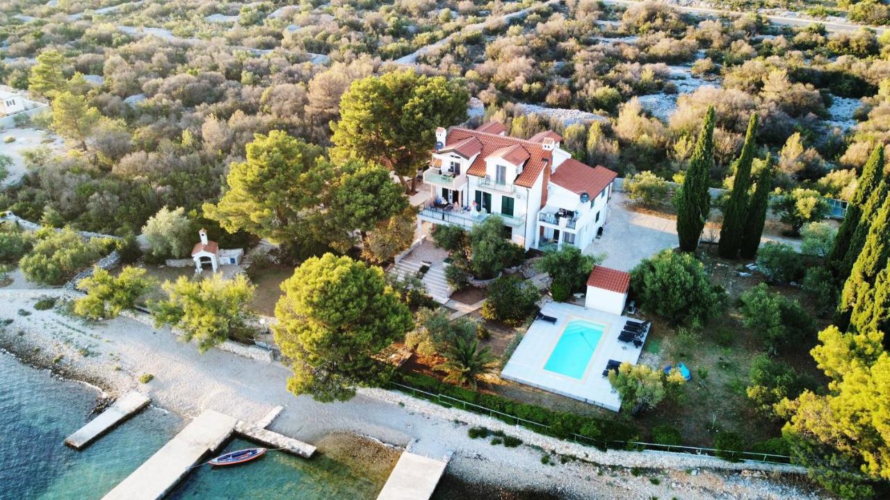 Apartments Mara Pirovac Εξωτερικό φωτογραφία