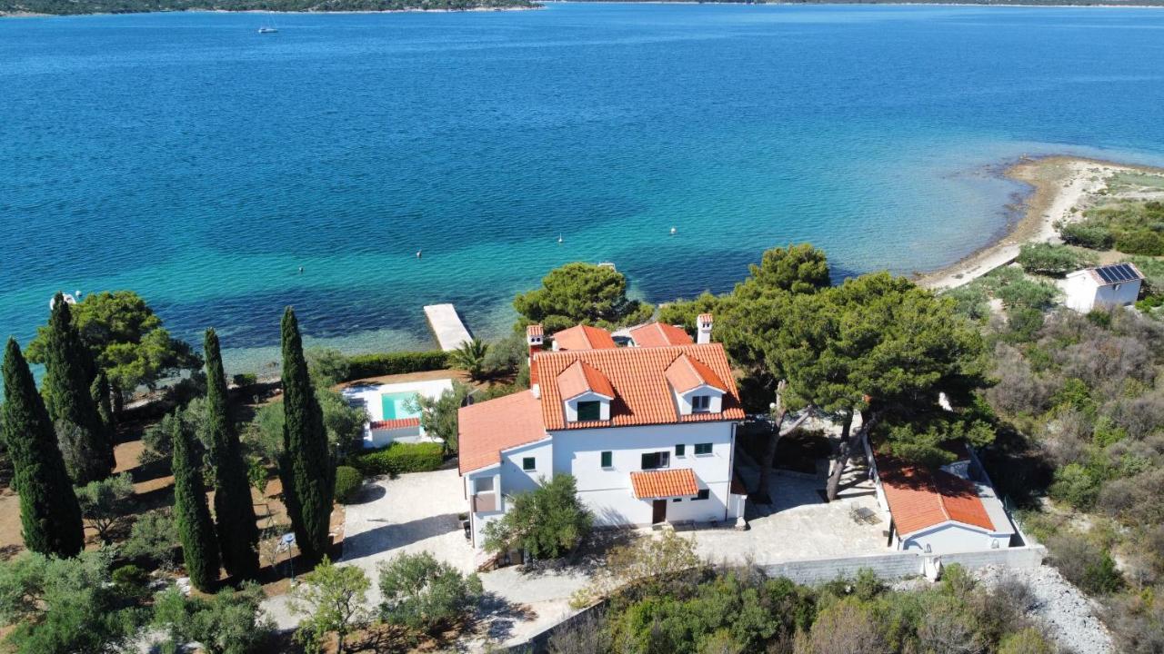 Apartments Mara Pirovac Εξωτερικό φωτογραφία