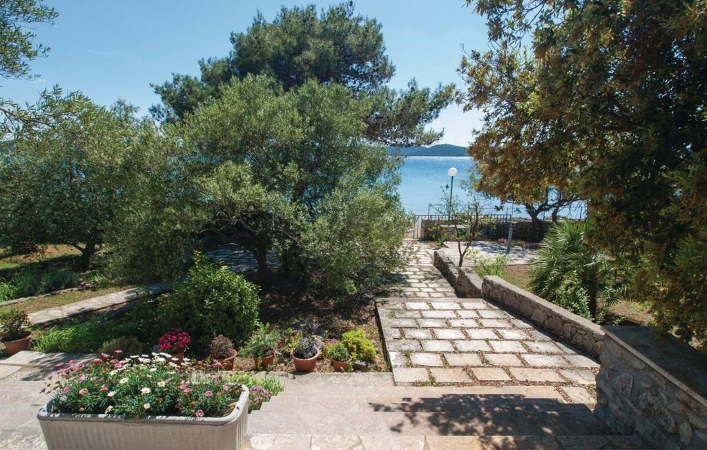 Apartments Mara Pirovac Εξωτερικό φωτογραφία